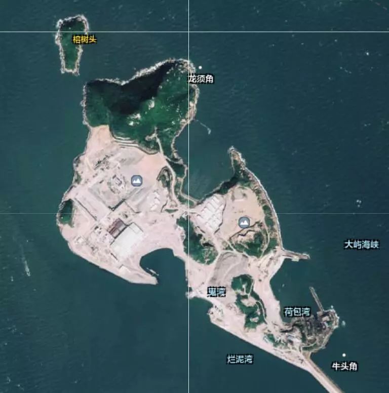 下面是桂山岛的卫星图(分为北,中,南三部分截屏),可以看到填海其实